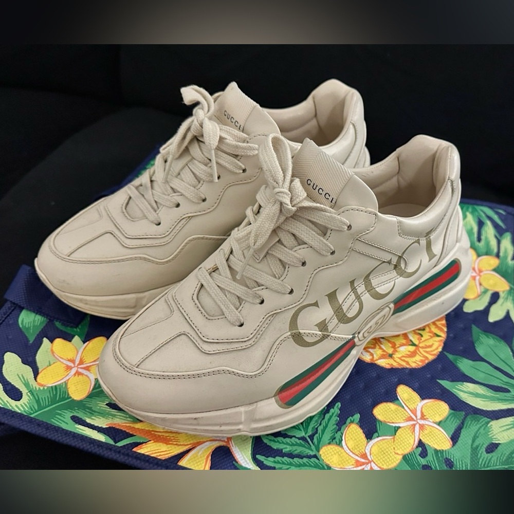 Women Gucci Rhyton Sneakers Size 7.5